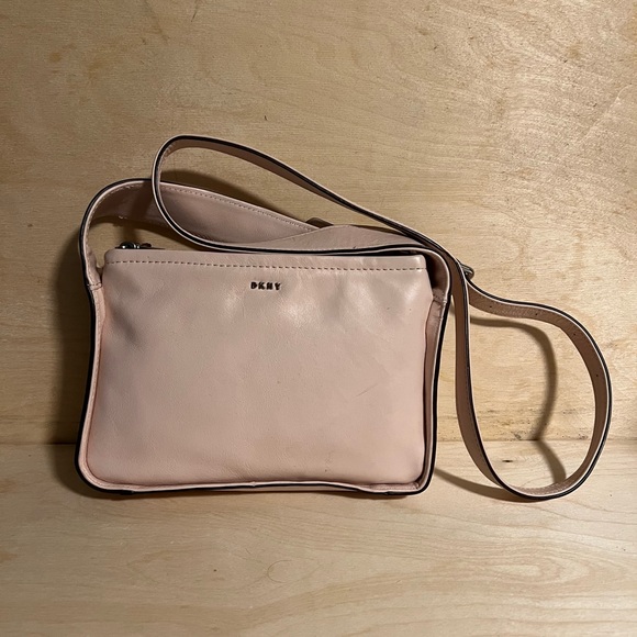 DKNY purse - Picture 2 of 3